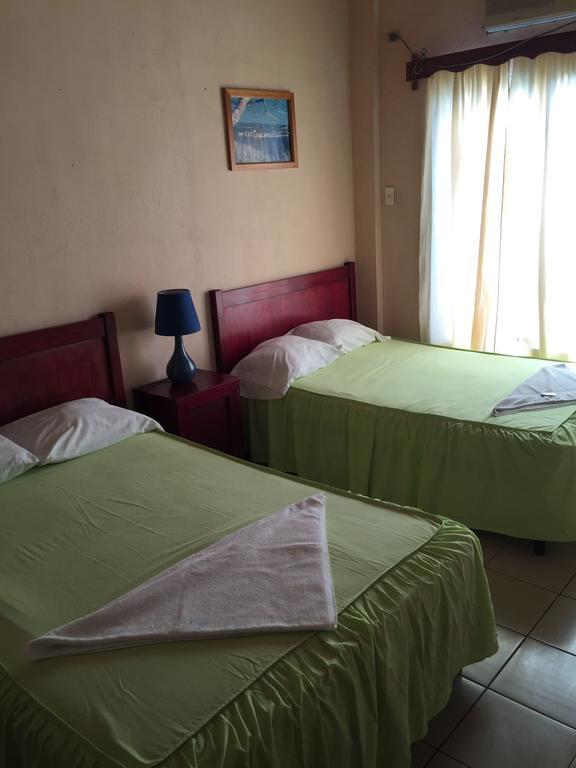 Hotel Villa Margarita Flores Zimmer foto